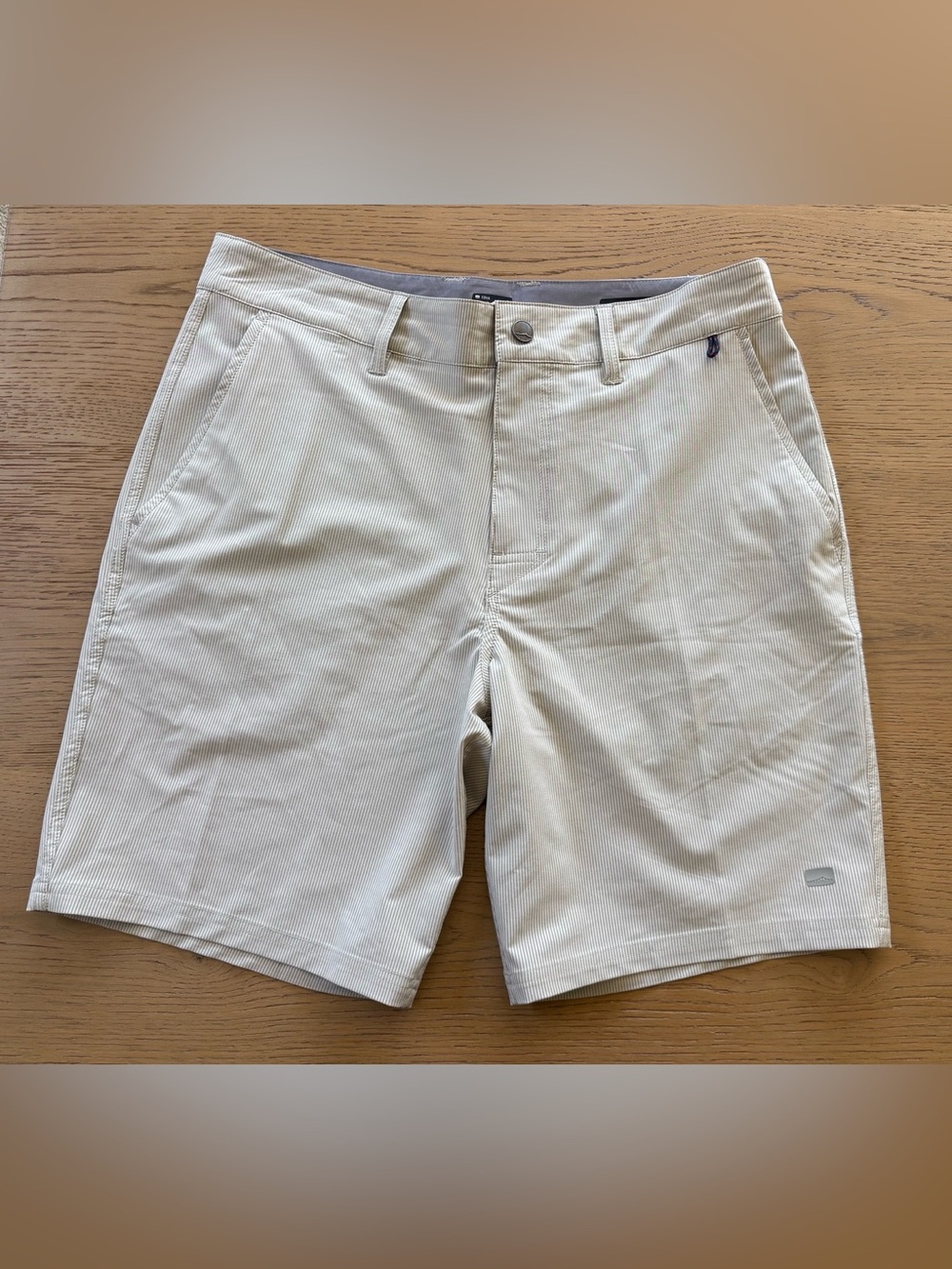Cova by Jantzen Amphibious Hybrid Shorts Size 33 Beige Pinstripe Stretch